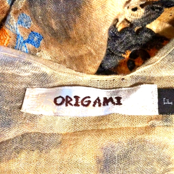 Origami by Vivian, Lace crochet/Embroidered, sleeveless, leopard print, cardigan - Picture 6 of 6